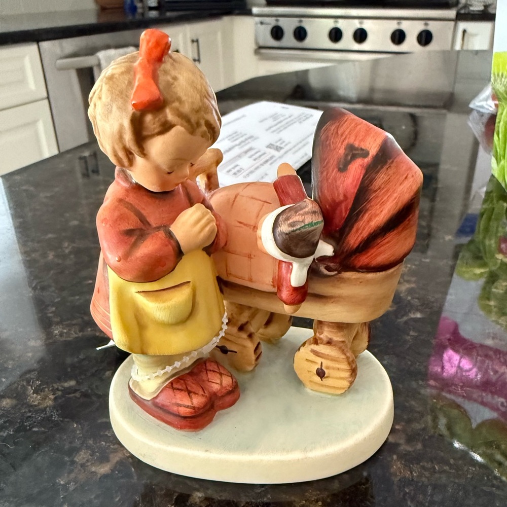 Goebel Hummel Porcelain Figurine Child with Baby 67